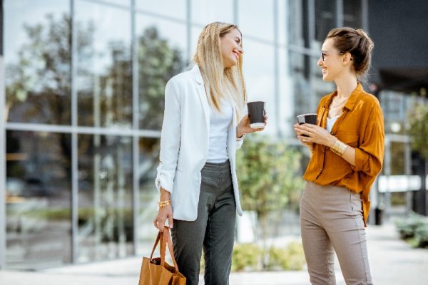 Mit diesen 9 Tipps gelingt Ihnen der perfekte Smalltalk